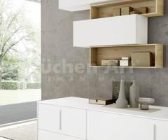 Salle de Bains Italienne en Ocritech blanc façades menthe avec Vasque Intégrée et Éléments Suspendus - 5