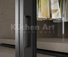 Armoire Contemporaine avec Porte en Verre Fumé et Poignée pour Rangement Élégant - 5